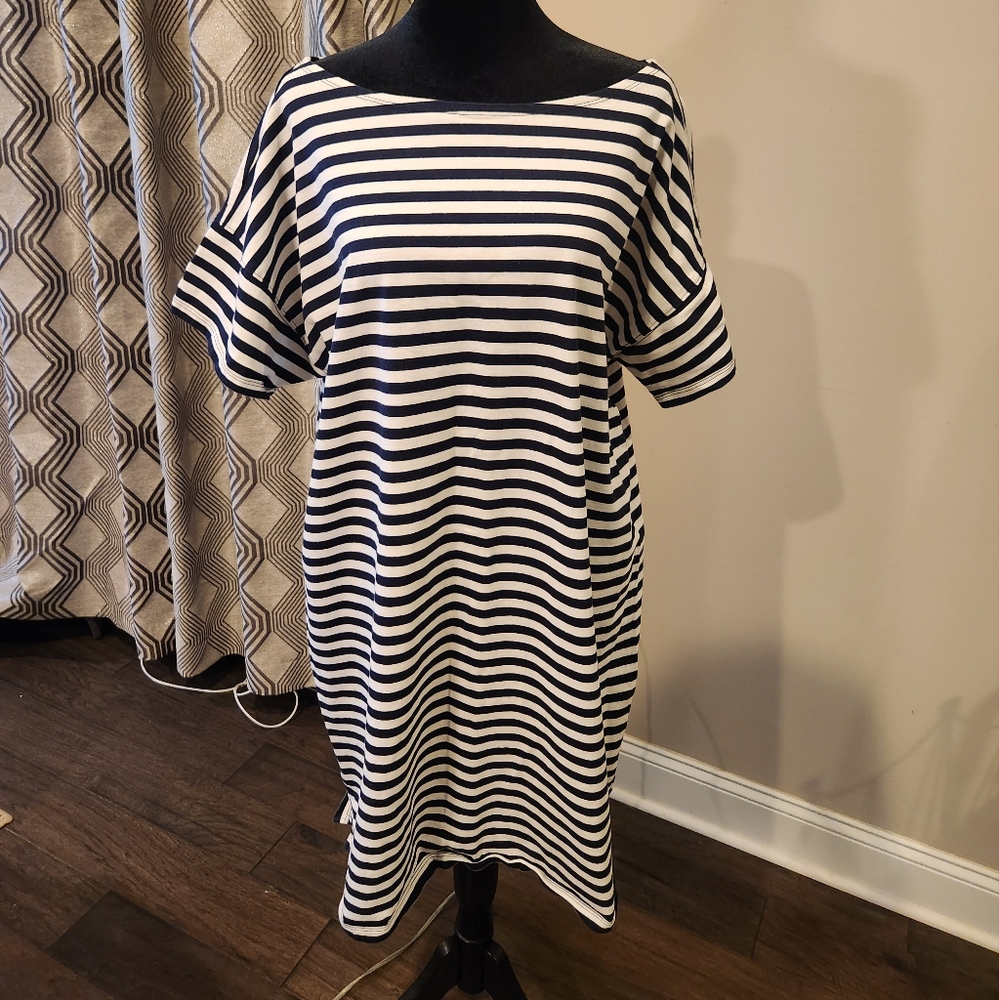 J. Crew striped dress 💙 🤍